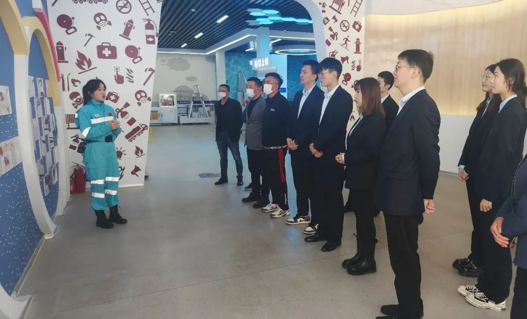 1685930812728183pB90.jpg 1.jpg